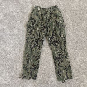 Military Pants Mens Size 33 Short NWU Type III Digi Camo Trousers Navy